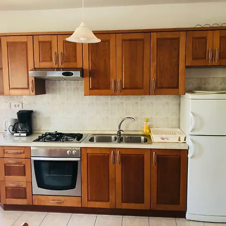 아파트 Rosita 1 로비니