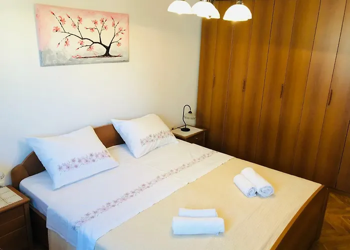 아파트 Rosita 1 *