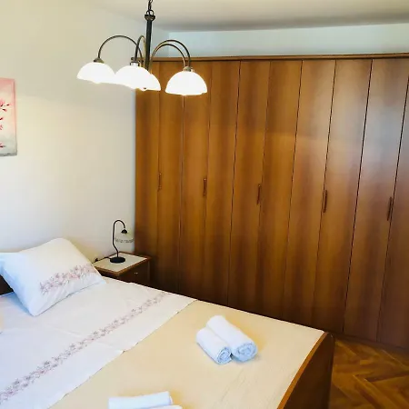 Appartement Rosita 1 *