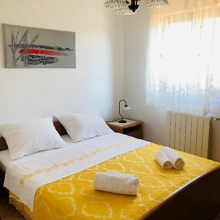 Apartman Rosita 1 *